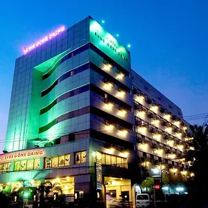 Shwe Gone Daing, Hotel Yangon