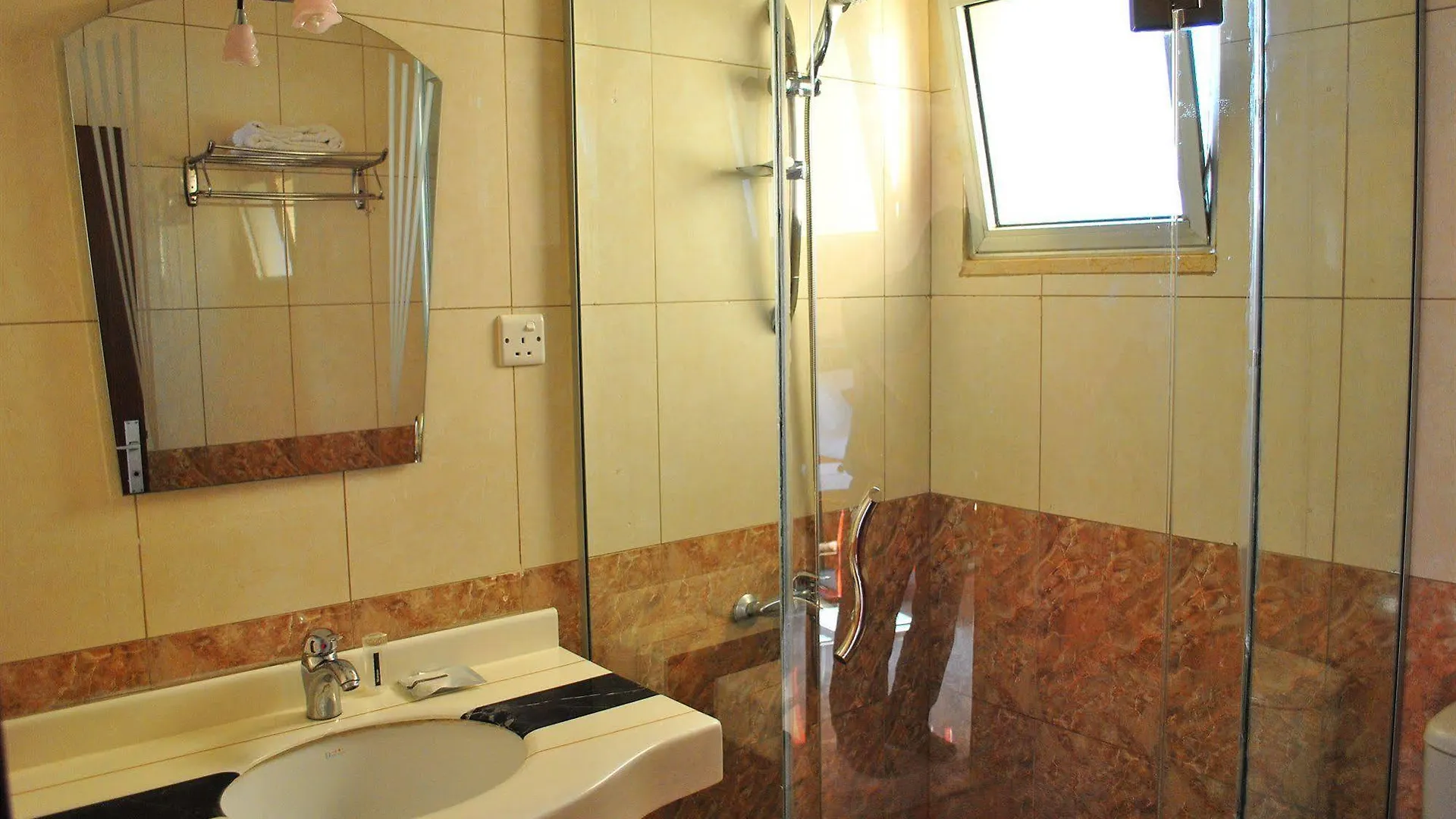 Al Qidra Hotel & Suites Акаба 3*,